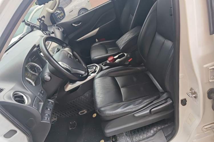 Used Nissan Terra 2020 2.5L XL Upper 4WD Automatic Four-Wheel Drive Luxury Edition Left Front Seat