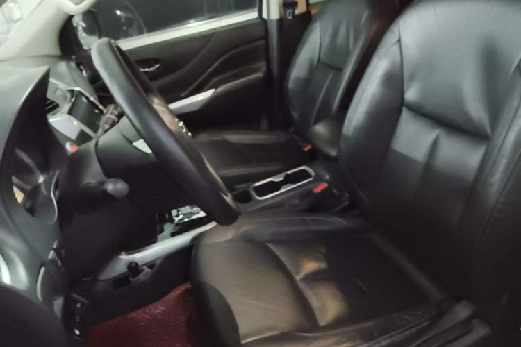 Used Nissan Terra 2020 2.5L XL Upper 4WD Automatic Four-Wheel Drive Luxury Edition Left Front Seat