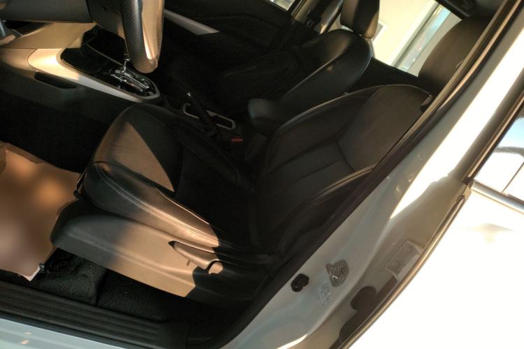 Used Nissan Terra 2020 2.5L XL Upper Automatic Two-Wheel Drive Luxury Edition Left Front Seat
