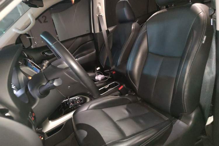 Used Nissan Terra 2020 2.5L XV 4WD Automatic Four-Wheel Drive Flagship Edition Left Front Seat