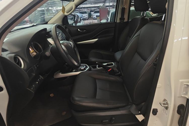 Used Nissan Terra 2020 2.5L XV Automatic 2WD Smart Edition Left Front Seat