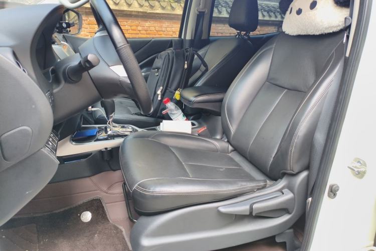 Used Nissan Terra 2020 2.5L XL Upper Automatic Two-Wheel Drive Luxury Edition Left Front Seat