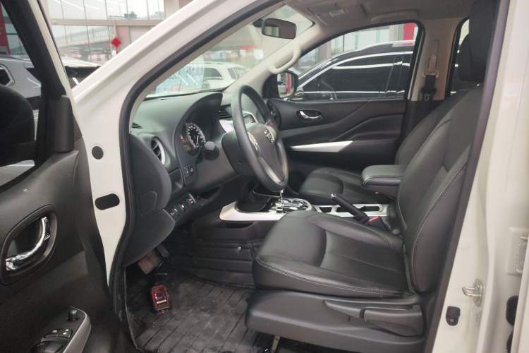 Used Nissan Terra 2020 2.5L XL Upper Automatic Two-Wheel Drive Luxury Edition Left Front Seat