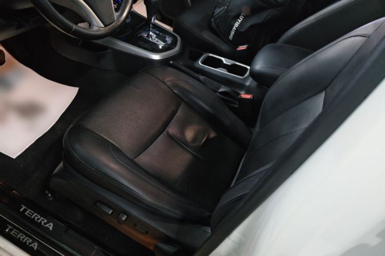 Used Nissan Terra 2020 2.5L XV 4WD Automatic Four-Wheel Drive Flagship Edition Left Front Seat