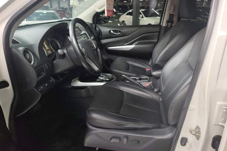 Used Nissan Terra 2020 2.5L XV 4WD Automatic Four-Wheel Drive Flagship Edition Left Front Seat
