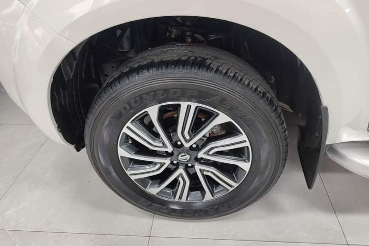 Used Nissan Terra 2020 2.5L XL Upper 4WD Automatic Four-Wheel Drive Luxury Edition Left Front Wheel Hub