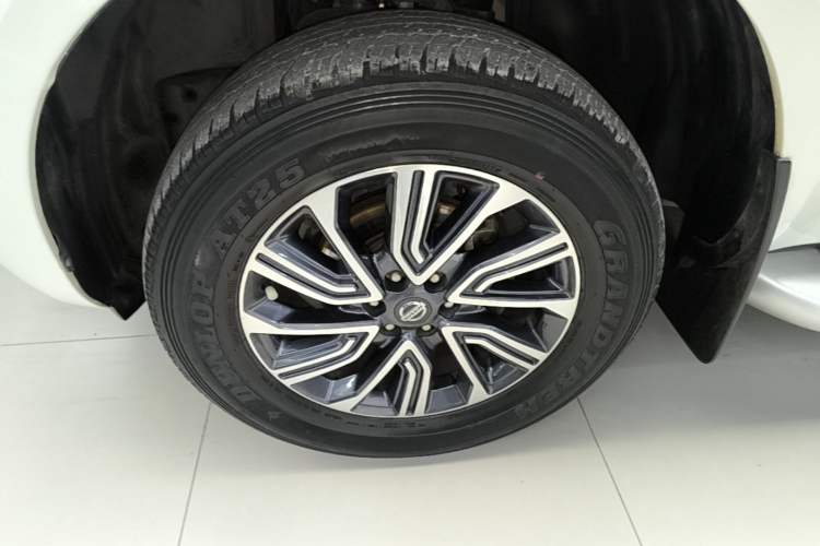 Used Nissan Terra 2020 2.5L XL Upper Automatic Two-Wheel Drive Luxury Edition Left Front Wheel Hub