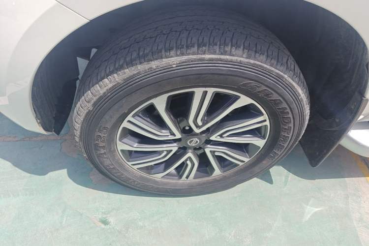 Used Nissan Terra 2020 2.5L XL Upper 4WD Automatic Four-Wheel Drive Luxury Edition Left Front Wheel Hub