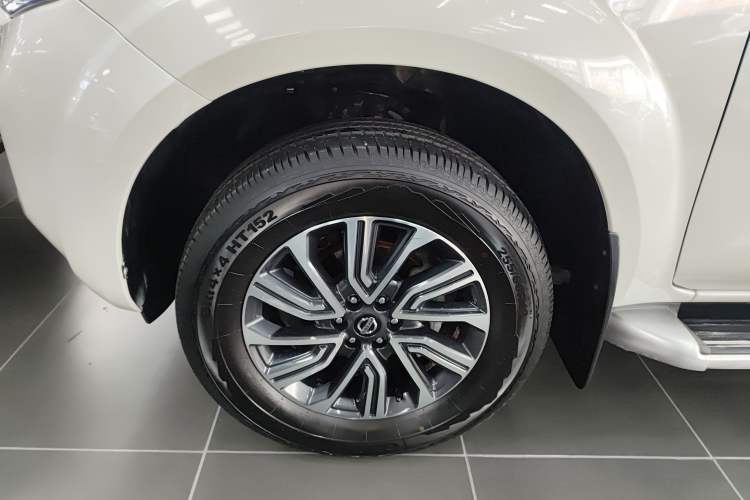 Used Nissan Terra 2020 2.5L XL Upper 4WD Automatic Four-Wheel Drive Luxury Edition Left Front Wheel Hub