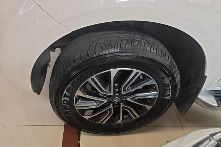 Used Nissan Terra 2020 2.5L XL Upper 4WD Automatic Four-Wheel Drive Luxury Edition Left Front Wheel Hub
