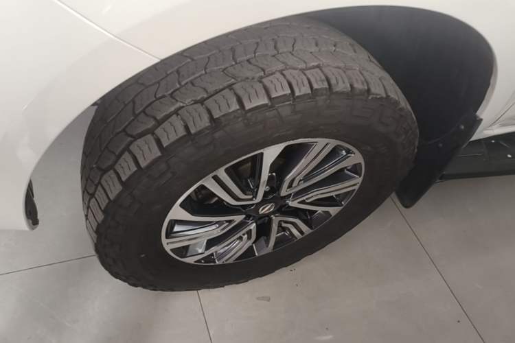 Used Nissan Terra 2020 2.5L XL Upper 4WD Automatic Four-Wheel Drive Luxury Edition Left Front Wheel Hub