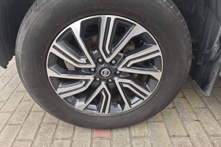 Used Nissan Terra 2020 2.5L XL Upper Automatic Two-Wheel Drive Luxury Edition Left Front Wheel Hub