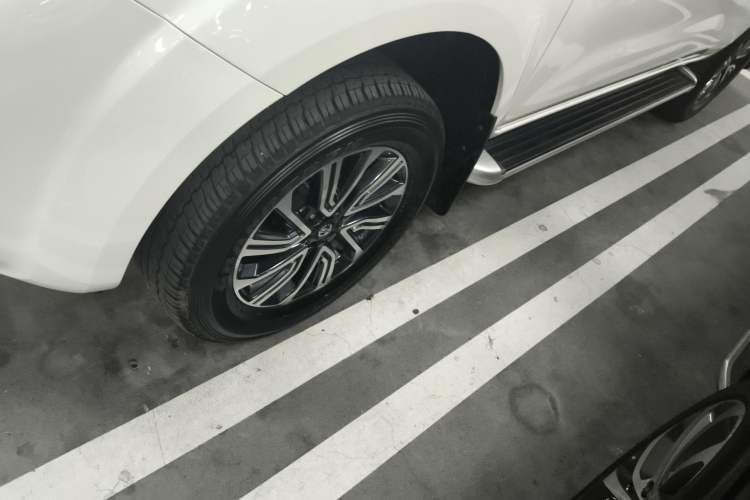 Used Nissan Terra 2020 2.5L XV 4WD Automatic Four-Wheel Drive Flagship Edition Left Front Wheel Hub