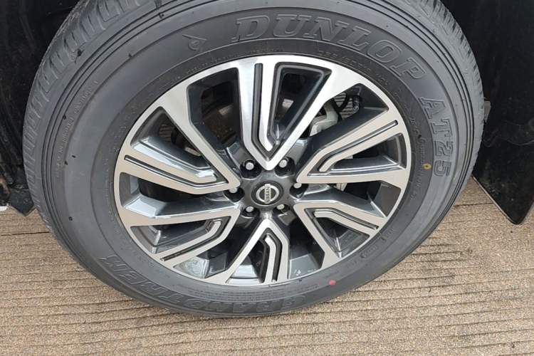 Used Nissan Terra 2020 2.5L XL Upper 4WD Automatic Four-Wheel Drive Luxury Edition Left Front Wheel Hub