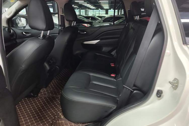 Used Nissan Terra 2020 2.5L XL Upper 4WD Automatic Four-Wheel Drive Luxury Edition Left Rear Seat
