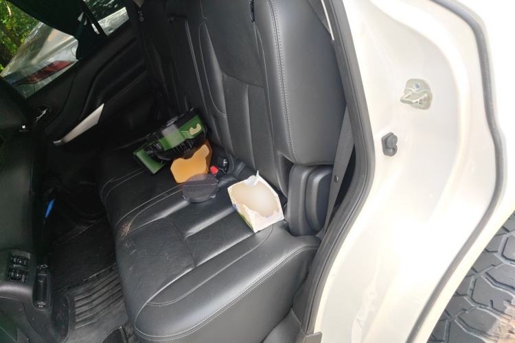 Used Nissan Terra 2020 2.5L XL Upper 4WD Automatic Four-Wheel Drive Luxury Edition Left Rear Seat