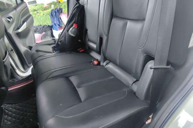Used Nissan Terra 2020 2.5L XL Upper 4WD Automatic Four-Wheel Drive Luxury Edition Left Rear Seat