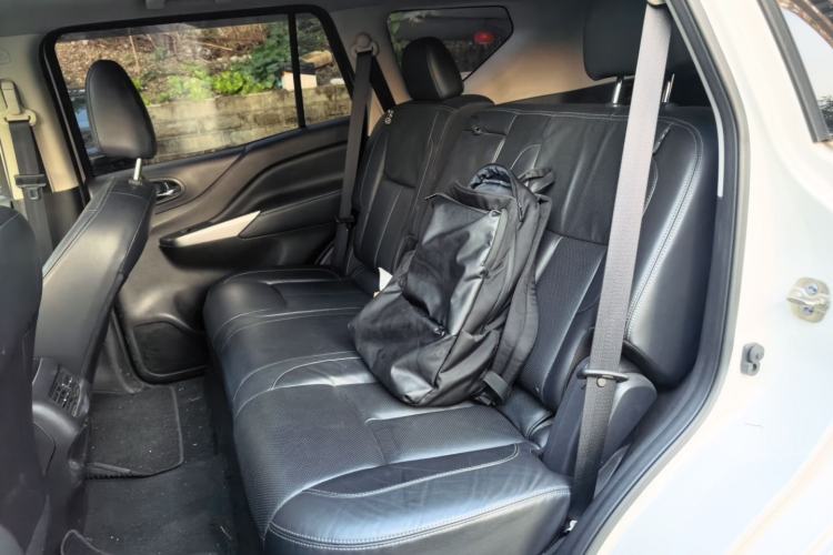 Used Nissan Terra 2020 2.5L XL Upper 4WD Automatic Four-Wheel Drive Luxury Edition Left Rear Seat