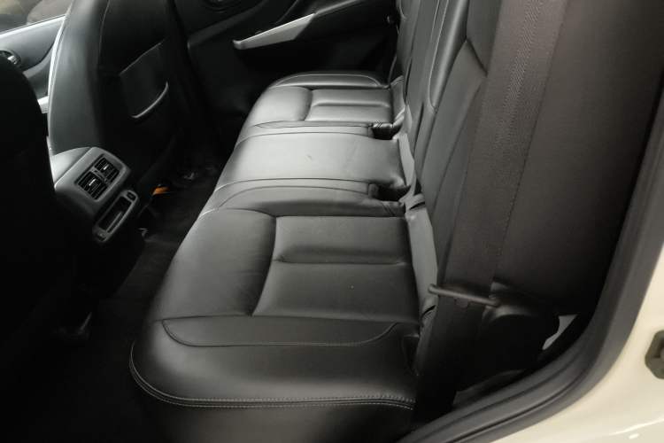 Used Nissan Terra 2020 2.5L XL Upper Automatic Two-Wheel Drive Luxury Edition Left Rear Seat