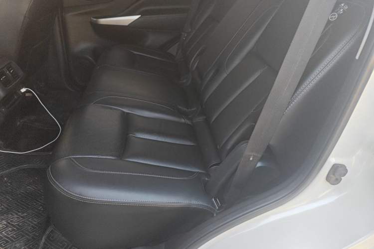 Used Nissan Terra 2020 2.5L XL Upper 4WD Automatic Four-Wheel Drive Luxury Edition Left Rear Seat