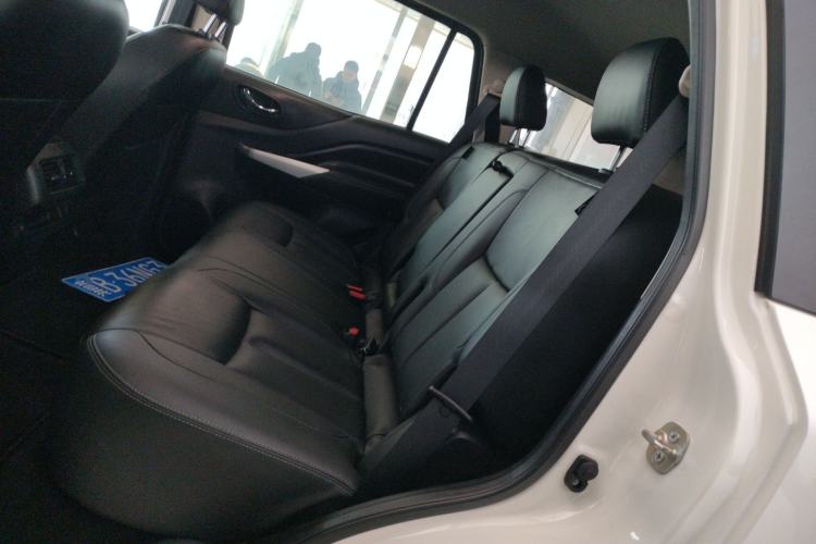 Used Nissan Terra 2020 2.5L XL Upper 4WD Automatic Four-Wheel Drive Luxury Edition Left Rear Seat
