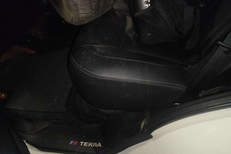 Used Nissan Terra 2020 2.5L XL Upper 4WD Automatic Four-Wheel Drive Luxury Edition Left Rear Seat