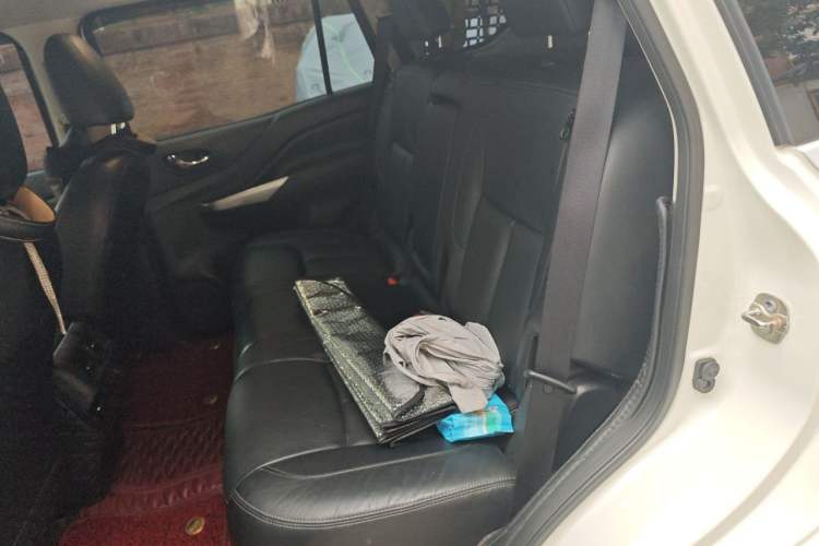 Used Nissan Terra 2020 2.5L XL Upper 4WD Automatic Four-Wheel Drive Luxury Edition Left Rear Seat