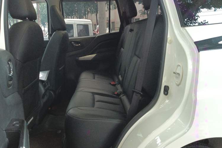 Used Nissan Terra 2020 2.5L XV 4WD Automatic Four-Wheel Drive Flagship Edition Left Rear Seat