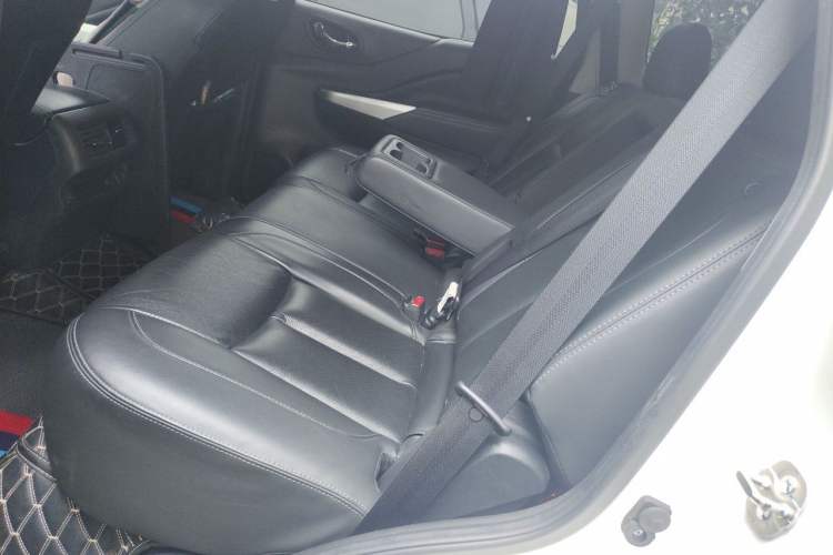 Used Nissan Terra 2020 2.5L XL Upper Automatic Two-Wheel Drive Luxury Edition Left Rear Seat
