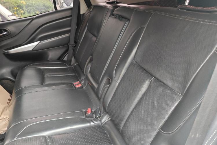 Used Nissan Terra 2020 2.5L XV 4WD Automatic Four-Wheel Drive Flagship Edition Left Rear Seat