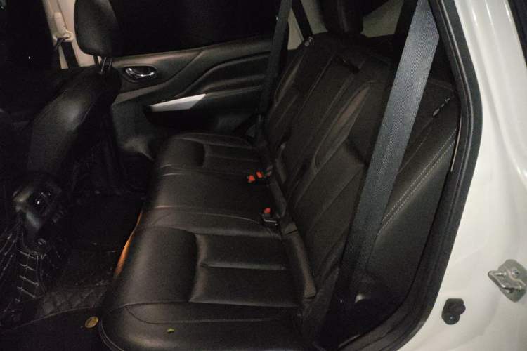Used Nissan Terra 2020 2.5L XV 4WD Automatic Four-Wheel Drive Flagship Edition Left Rear Seat