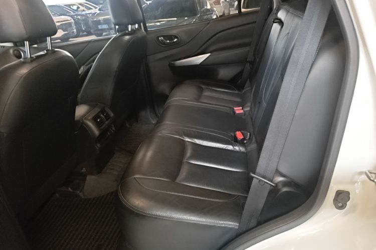 Used Nissan Terra 2020 2.5L XL Upper 4WD Automatic Four-Wheel Drive Luxury Edition Left Rear Seat