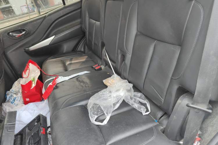 Used Nissan Terra 2020 2.5L XL Upper 4WD Automatic Four-Wheel Drive Luxury Edition Left Rear Seat