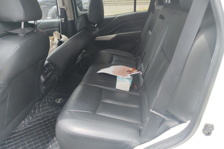 Used Nissan Terra 2020 2.5L XL Upper 4WD Automatic Four-Wheel Drive Luxury Edition Left Rear Seat