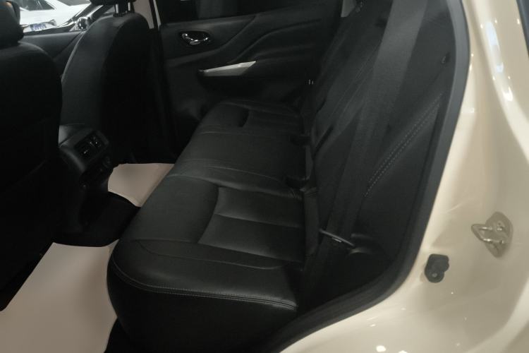 Used Nissan Terra 2020 2.5L XV 4WD Automatic Four-Wheel Drive Flagship Edition Left Rear Seat