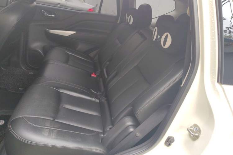 Used Nissan Terra 2020 2.5L XL Upper 4WD Automatic Four-Wheel Drive Luxury Edition Left Rear Seat