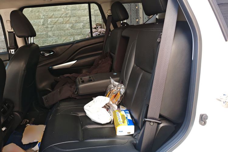 Used Nissan Terra 2020 2.5L XL Upper 4WD Automatic Four-Wheel Drive Luxury Edition Left Rear Seat