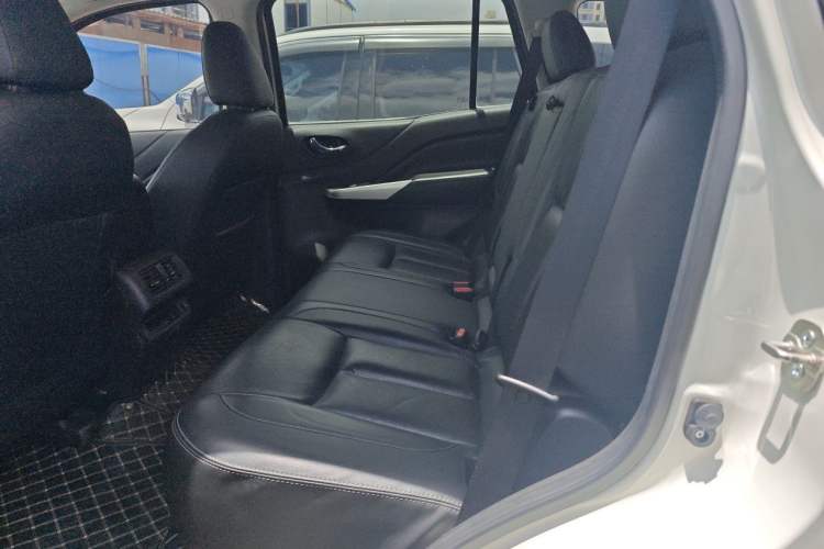 Used Nissan Terra 2020 2.5L XL Upper 4WD Automatic Four-Wheel Drive Luxury Edition Left Rear Seat