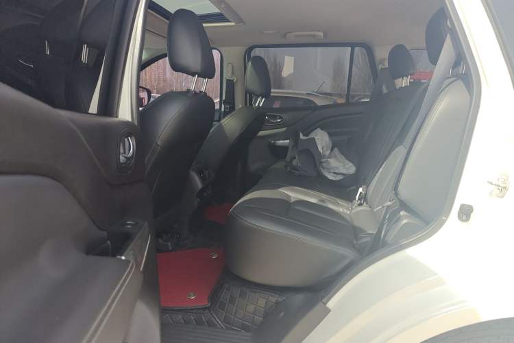 Used Nissan Terra 2020 2.5L XL Upper Automatic Two-Wheel Drive Luxury Edition Left Rear Seat
