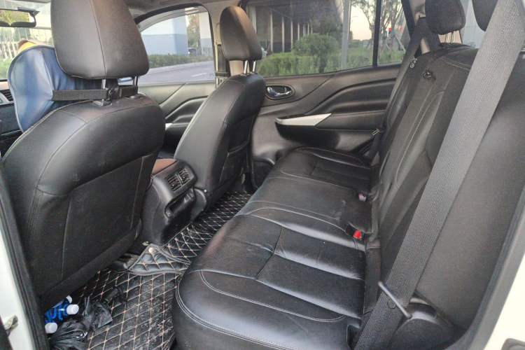 Used Nissan Terra 2020 2.5L XL Upper 4WD Automatic Four-Wheel Drive Luxury Edition Left Rear Seat