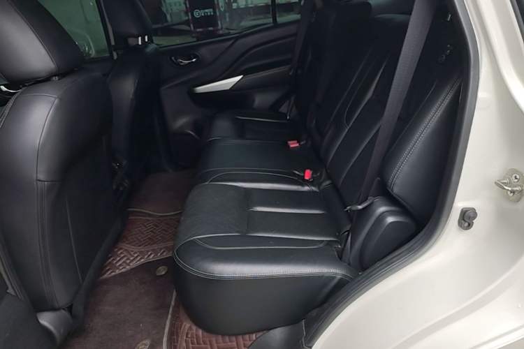 Used Nissan Terra 2020 2.5L XL Upper 4WD Automatic Four-Wheel Drive Luxury Edition Left Rear Seat