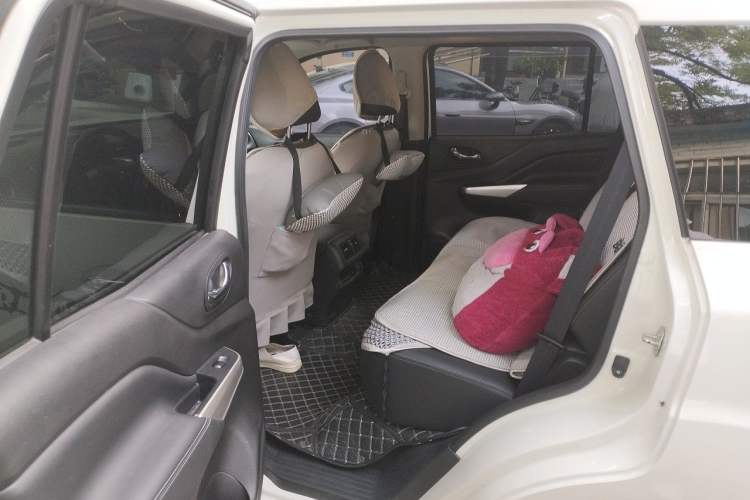 Used Nissan Terra 2020 2.5L XL Upper 4WD Automatic Four-Wheel Drive Luxury Edition Left Rear Seat