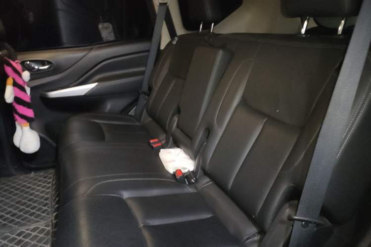 Used Nissan Terra 2020 2.5L XL Upper Automatic Two-Wheel Drive Luxury Edition Left Rear Seat