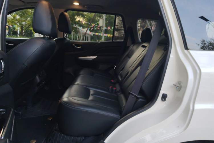 Used Nissan Terra 2020 2.5L XV 4WD Automatic Four-Wheel Drive Flagship Edition Left Rear Seat