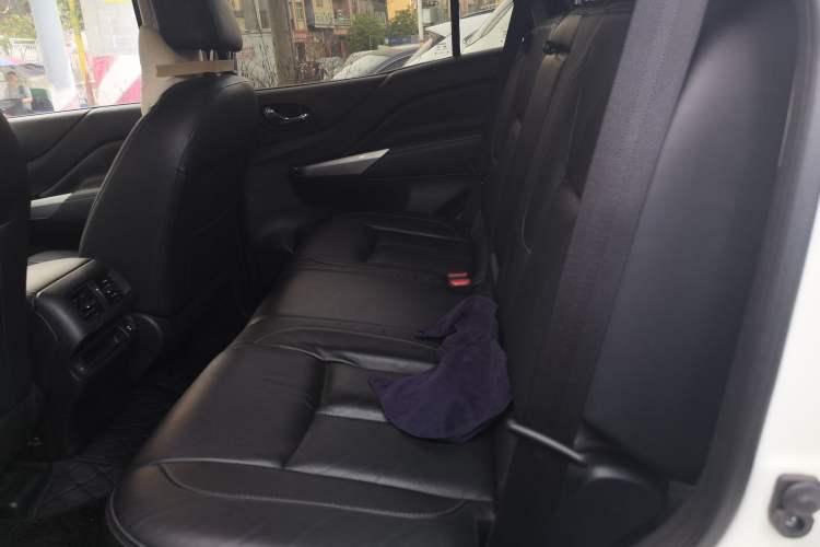 Used Nissan Terra 2020 2.5L XL Upper Automatic Two-Wheel Drive Luxury Edition Left Rear Seat