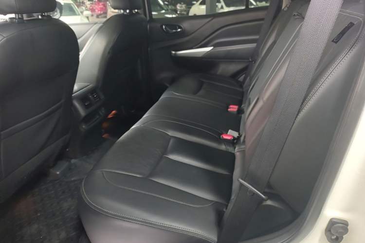 Used Nissan Terra 2020 2.5L XV 4WD Automatic Four-Wheel Drive Flagship Edition Left Rear Seat