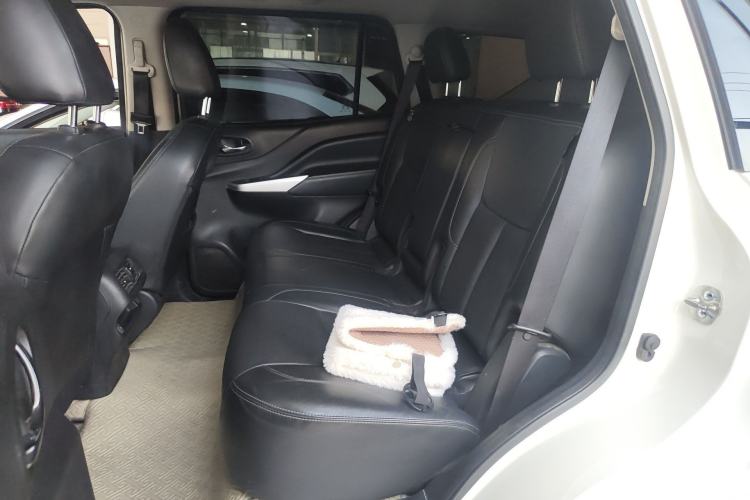 Used Nissan Terra 2020 2.5L XL Upper 4WD Automatic Four-Wheel Drive Luxury Edition Left Rear Seat