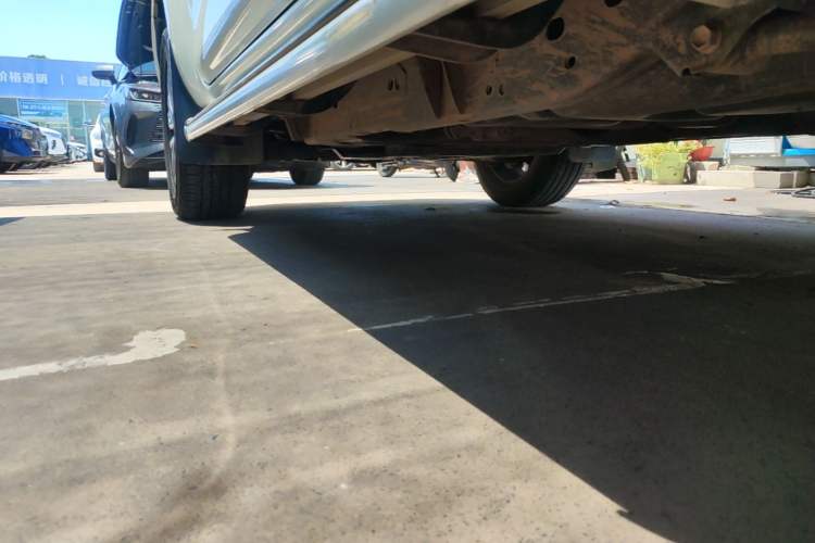Used Nissan Terra 2020 2.5L XV 4WD Automatic Four-Wheel Drive Flagship Edition Left Side Sill