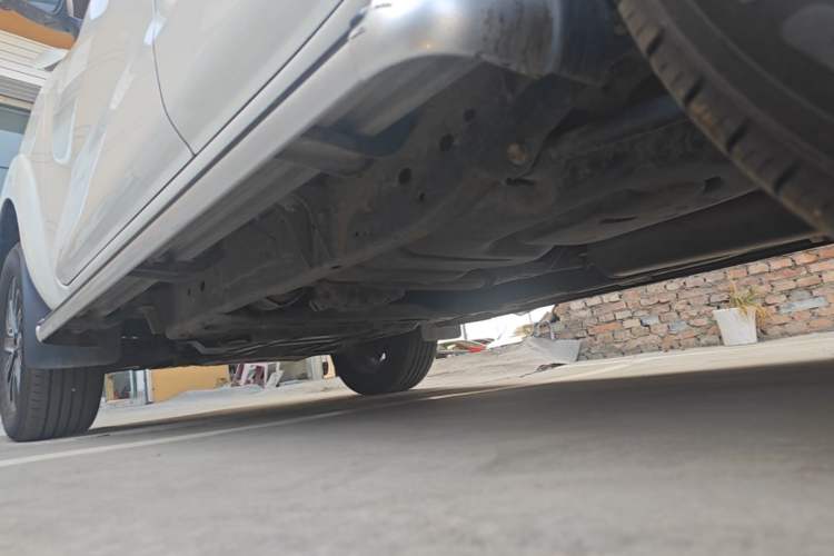 Used Nissan Terra 2020 2.5L XV 4WD Automatic Four-Wheel Drive Flagship Edition Left Side Sill