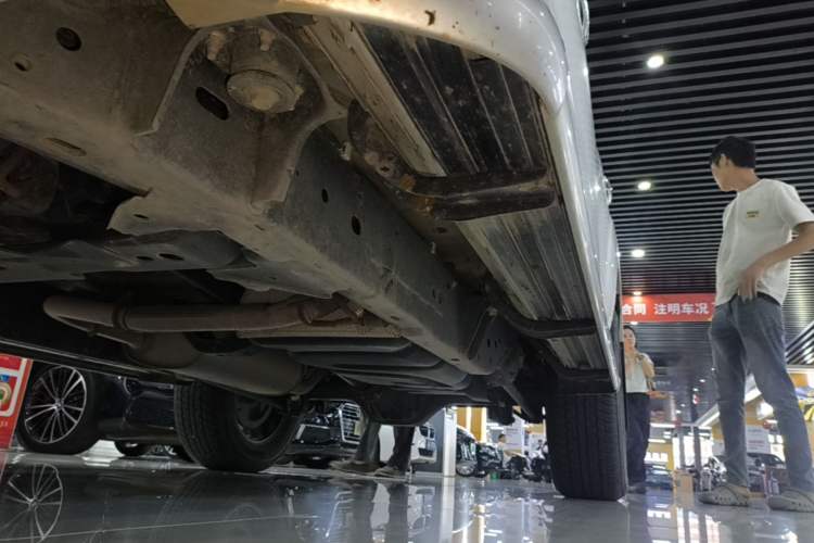 Used Nissan Terra 2020 2.5L XL Upper Automatic Two-Wheel Drive Luxury Edition Left Side Sill